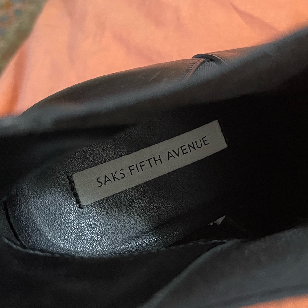 Saks Fifth Avenue Heeled Black Leather Booties Boots size 10 - Picture 10 of 12